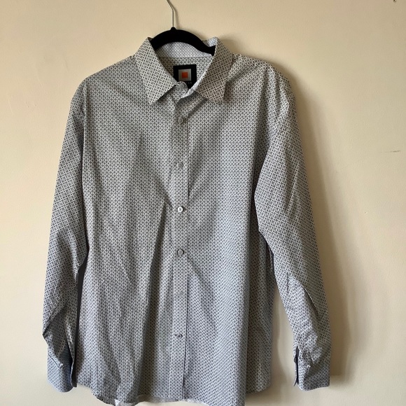 SQ WEAR BUTTON DOWN UNTUCK SHIRT - Picture 1 of 6